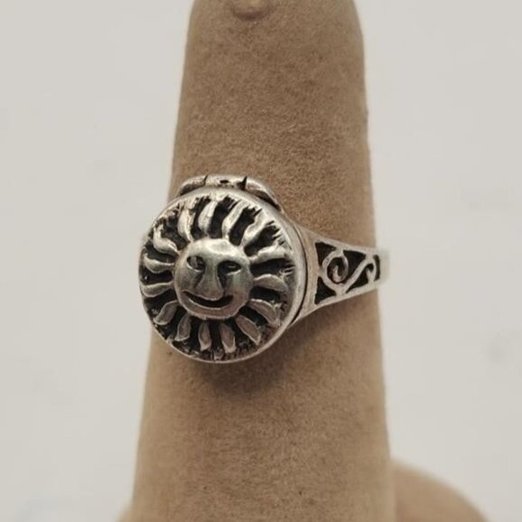 925 Sterling Silver Jewelry - Sterling Silver Sun Face Poison Ring Flip Top Locket Box Size 6